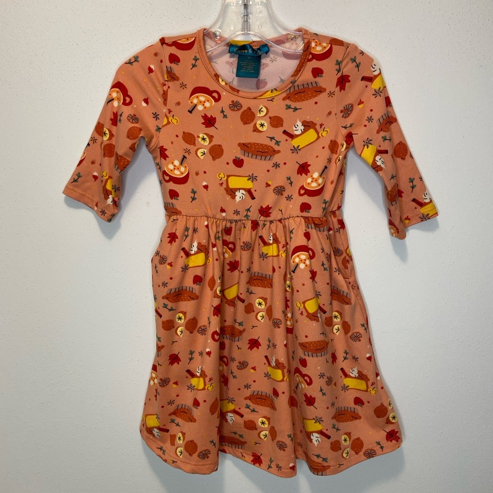 Emma & Elsa holiday pie dress pockets size 2T